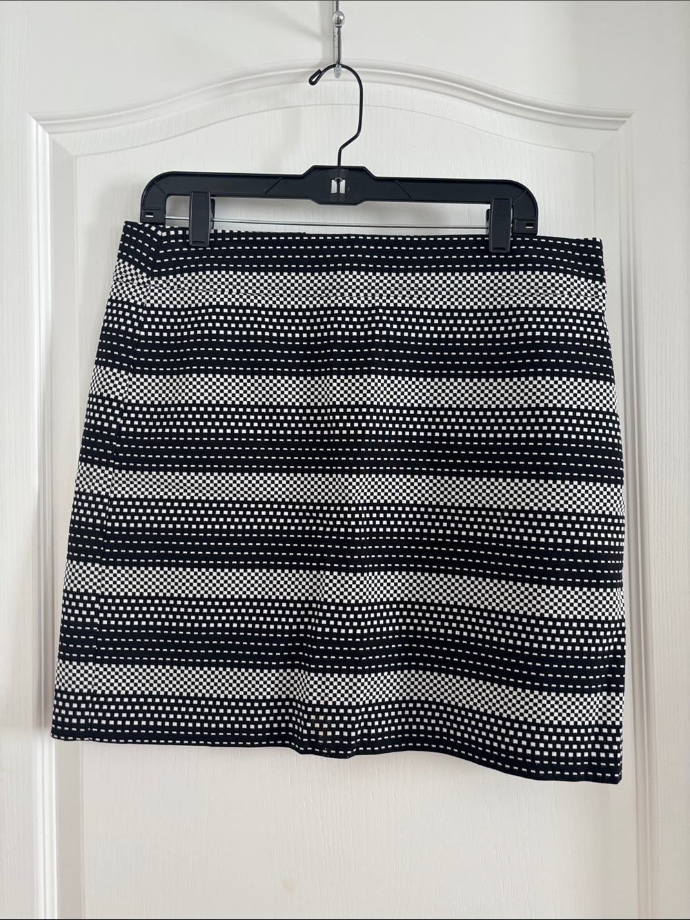 LOFT Black and White Patterned Mini Skirt